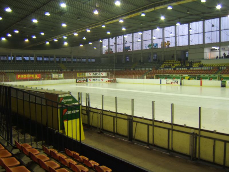 Flamaropol_Ice_Skating_Rink