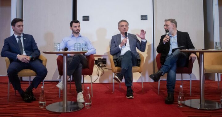 Tudor Cosăceanu, UiPath, Adrian Ispas, Vatis Tech, Cristian Popescu, Amazon Web Services, Cătălin Striblea, Conferință Economedia AI PLAY