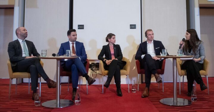 Sabin Sărmaș, Elisabeta Moraru, Google, Mihai Ghigiu, Mateusz Majewski, UiPath, Elena Deacu, Conferință Economedia AI PLAY