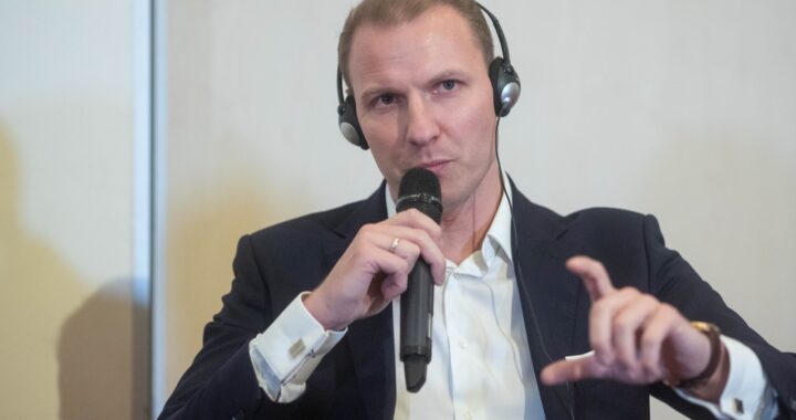 Mateusz Majewski, UiPath, Conferință Economedia AI PLAY