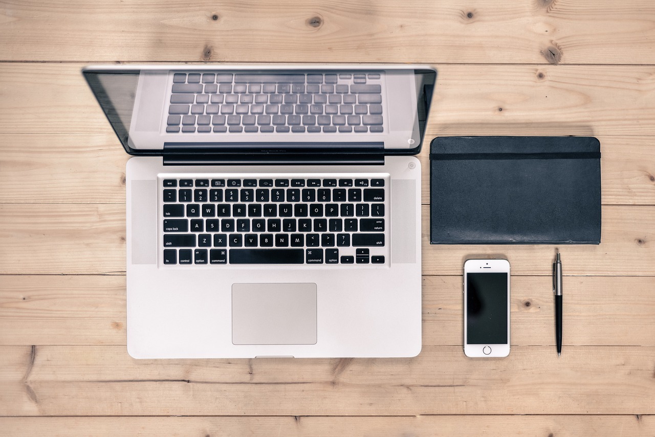 laptop smartphone