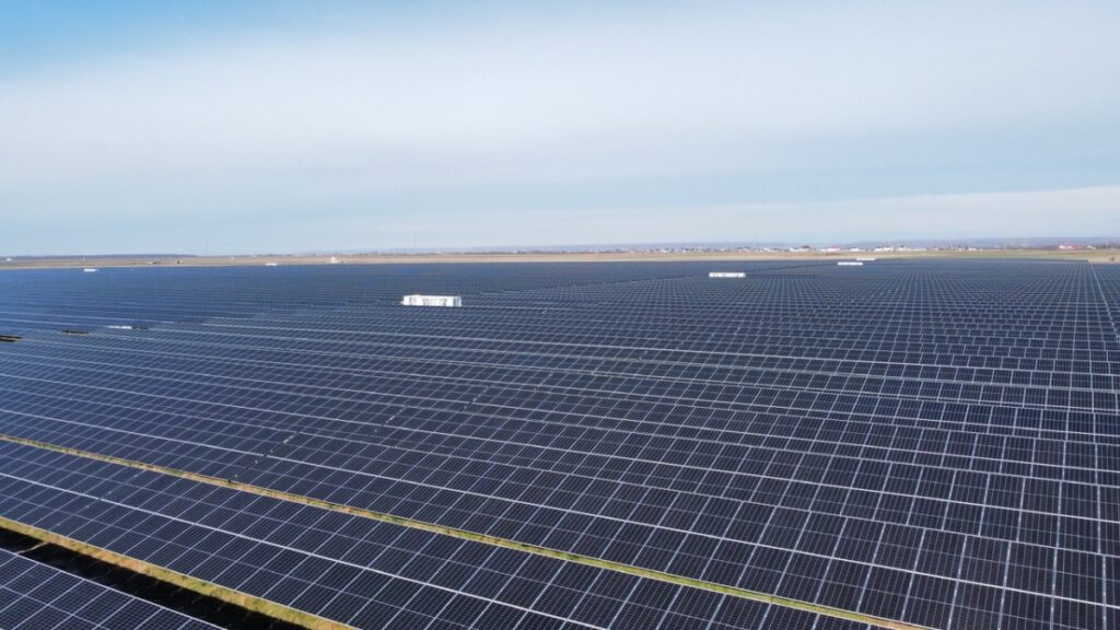 parc fotovoltaic nofar, portland trust