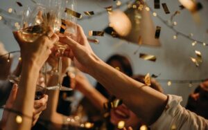 petrecere-revelion-craciun-party-distractie-sarbatori-sarbatoare
