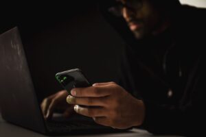 frauda, baza date, hacker, IT