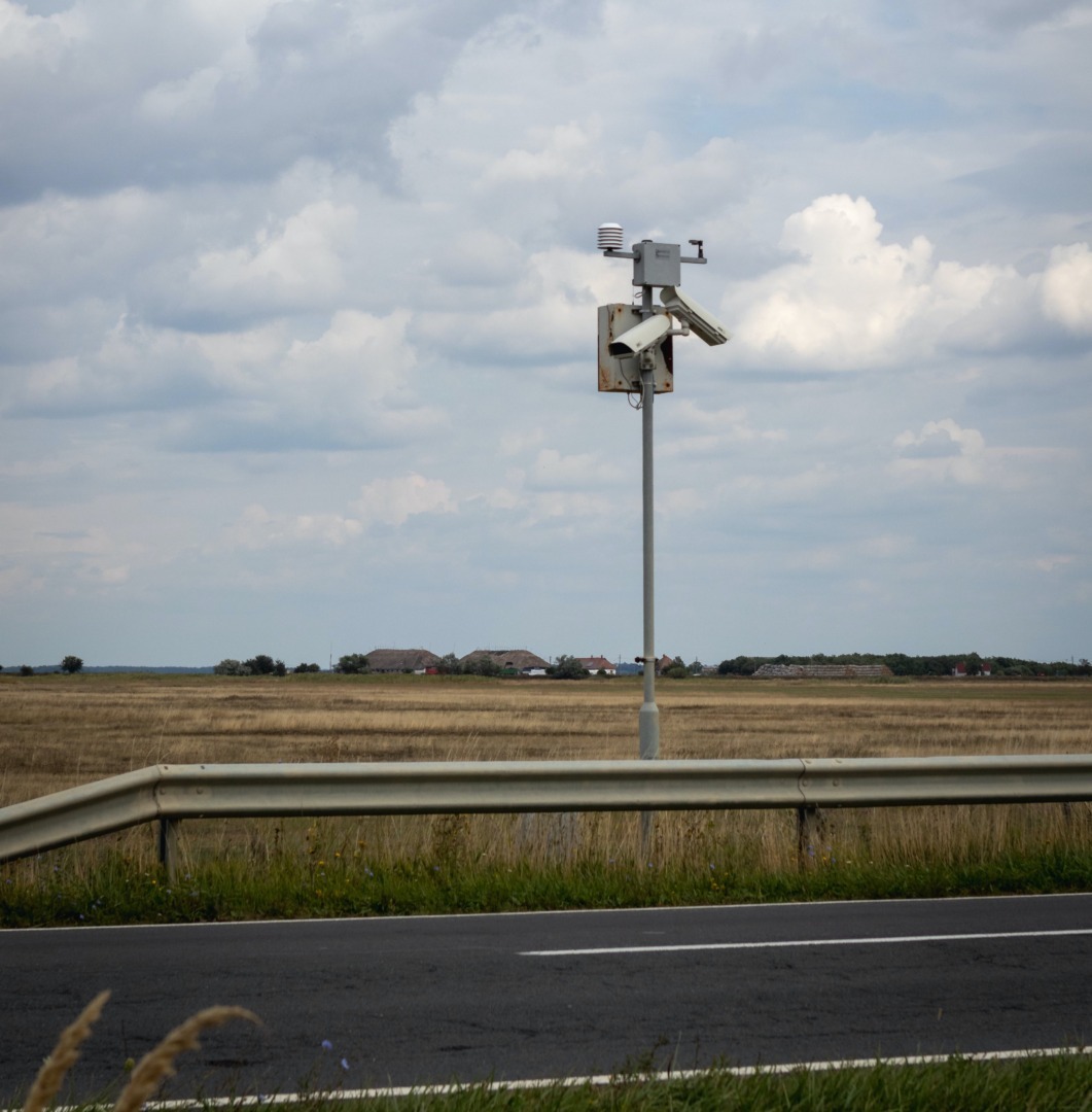 speed camera, radar fix, camera viteza