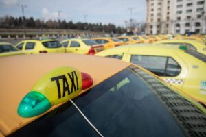 protest taximetristi, taxi, taxiuri, Piata Constitutiei