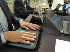 Psychometric Systems aparat de citit in palma