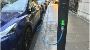 incarcator masini electrice pe stalp