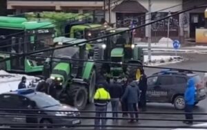 protest-fermieri-tractoare-suceava