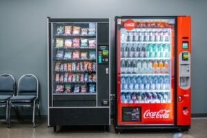 automate tonomate bauturi snack