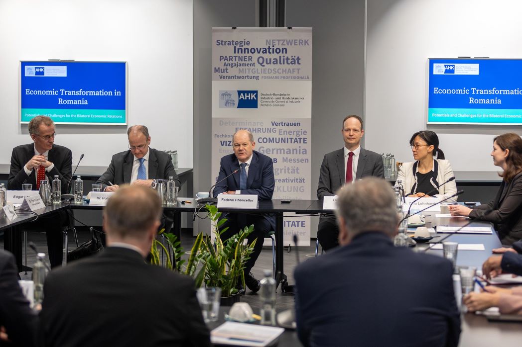 Cancelarul Olaf Scholz, AHK România