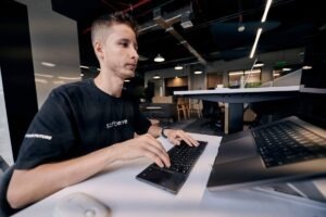 CP_SoftServe mizeaza pe Gen AI_Vrea sa integreze tehnologia in 100 de proiecte anul acesta