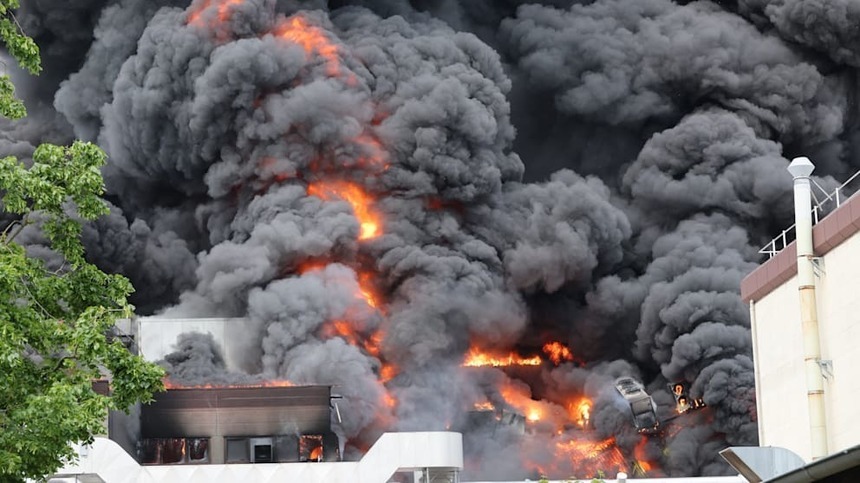 incendiu-fabrica-germania-x