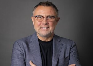 Dan Ostahie Altex