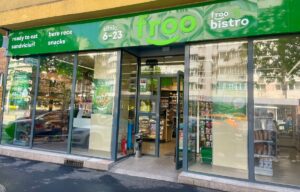 Froo_store_outside