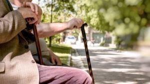 pensie, pensionari, batran, carja
