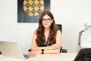 Lavinia Ivas, Douglas Romania
