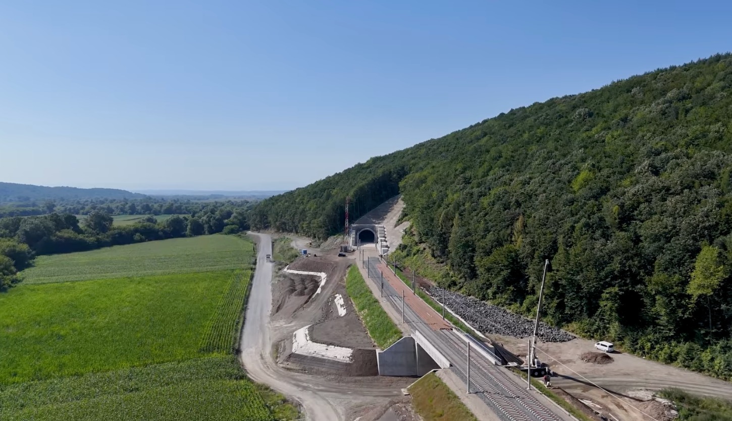 tunel Reabilitarea liniei de cale ferată Frontieră – Curtici – Simeria