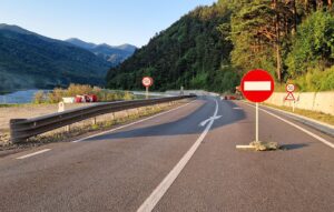 acces-interzis-valea-oltului-ylzt