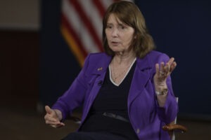 kathleen kavalec, ambasador sua bucuresti