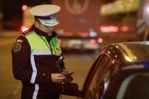politie, politisti, trafic, masina, fiola, permis,