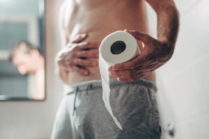 constipare, toaleta, durere burta, wc, baie, hartie igienica, scaun, constipat