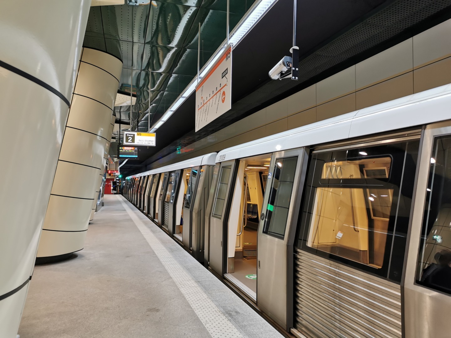 metrou Metrorex Eroilor 2 M5 (2)