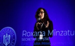 roxana minzatu