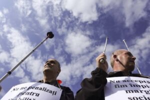 protest nevăzători