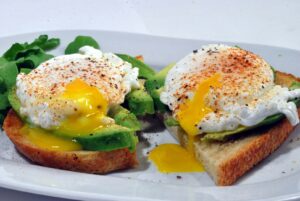 avocado, oua, mic dejun, brunch