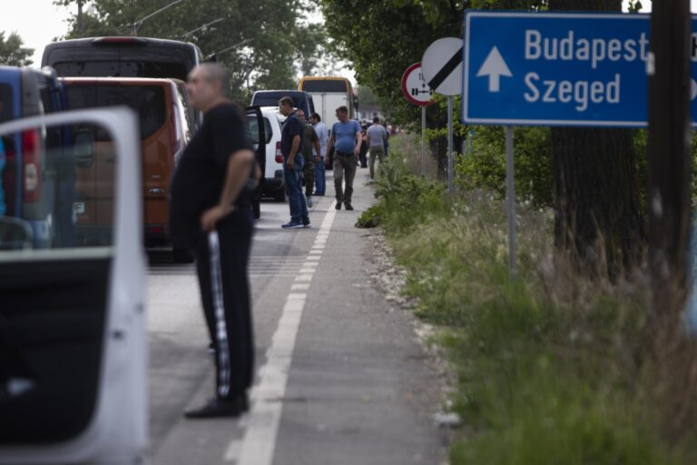 masini trafic aglomeratie vama