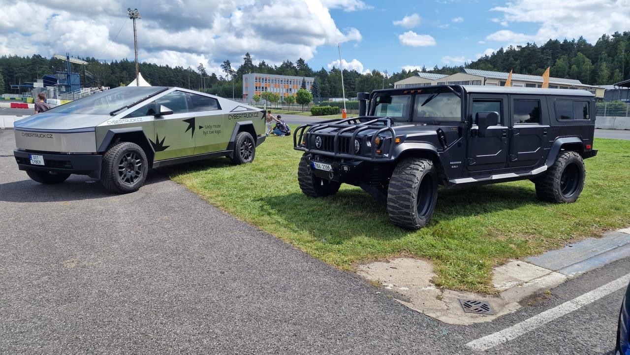 Cybertruck