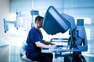 Robot da Vinci X MedLife