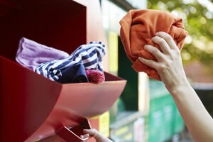 Textile, haine, reciclare, container, colectare separata