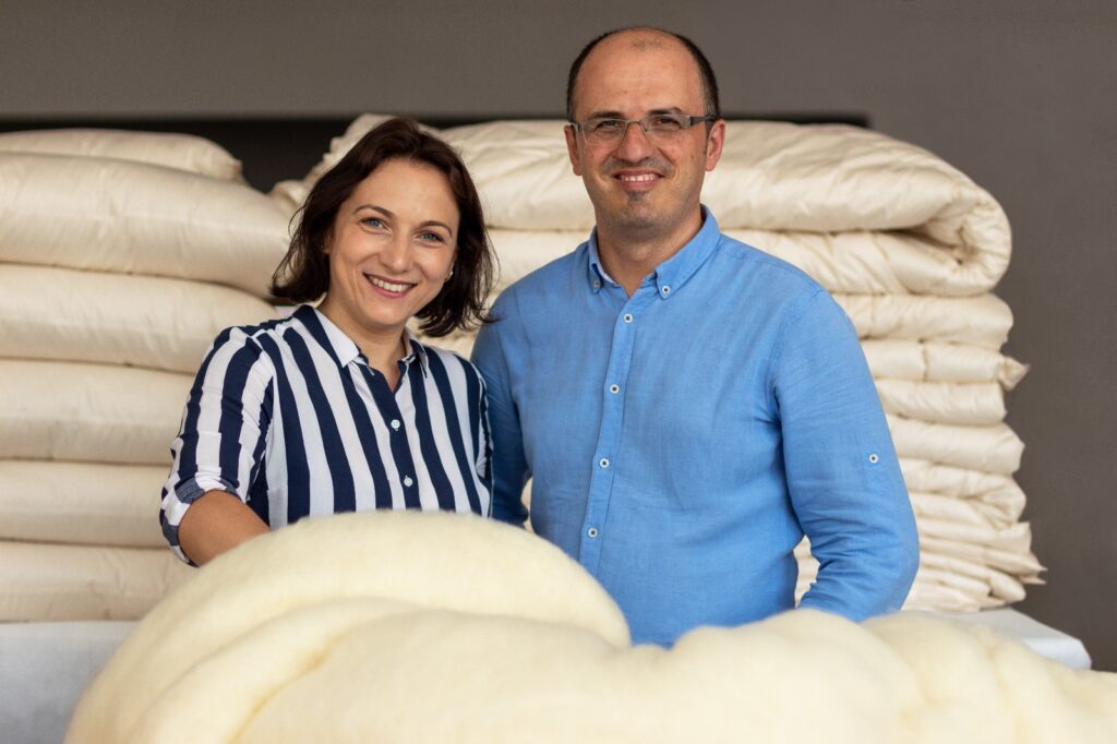 Oana și Cătălin Tatu, fondatorii Sanodor SRL și ale celor două branduri, Confort Merino și Valeria Home