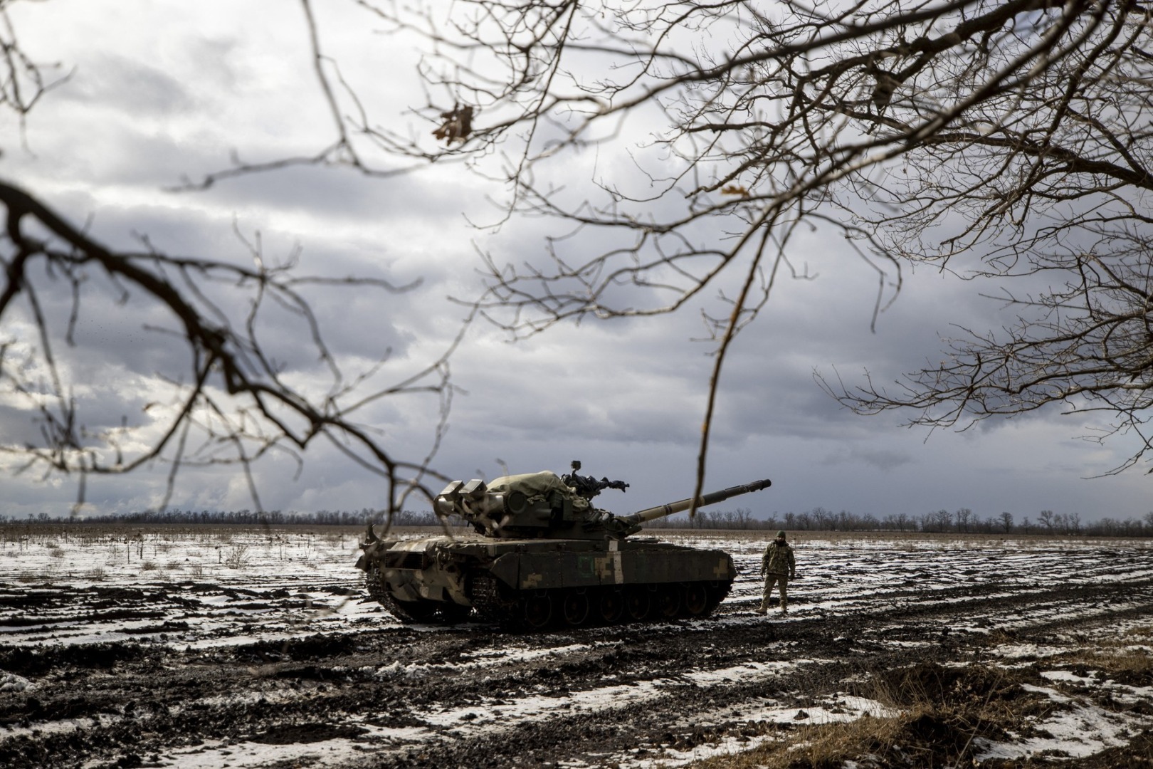 tanc ucrainean, razboi ucraina, operatiune, armata ucraineana, lovitura, front, forte armate ucrainene, atac, ofensiva terestra, soldati, militari, trupe