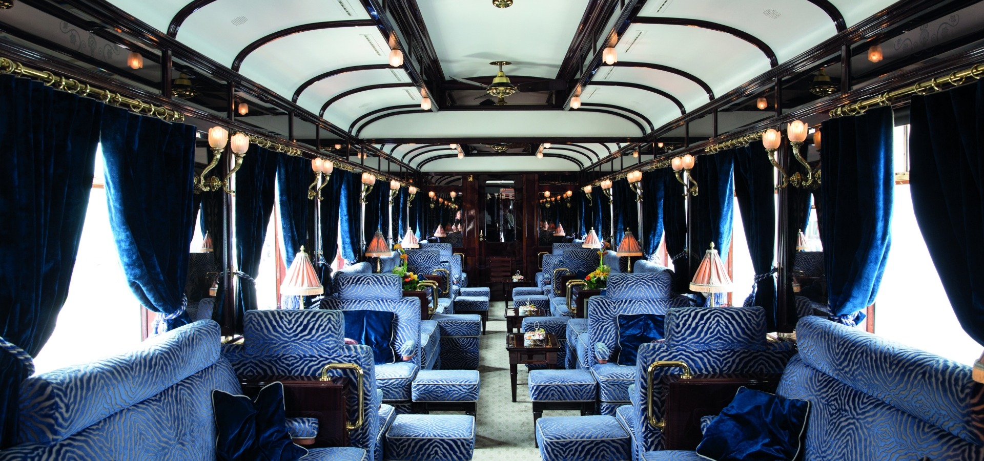 tren lux 2