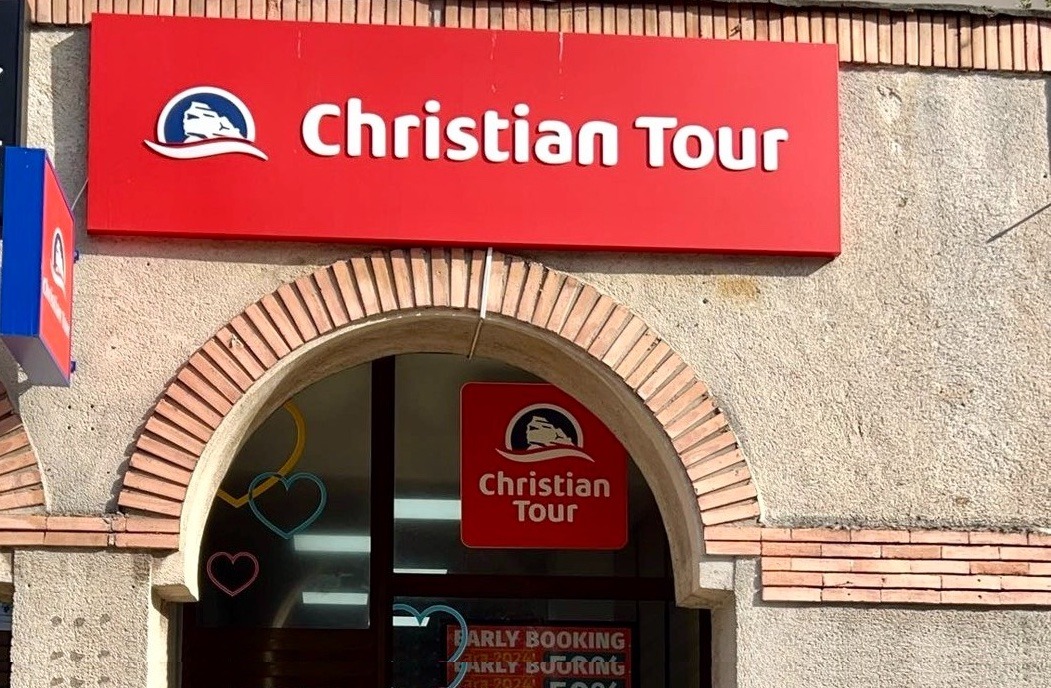 Christian Tour