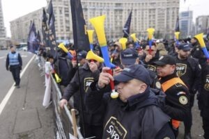 Protest Piata Victoriei, politisti penitenciare
