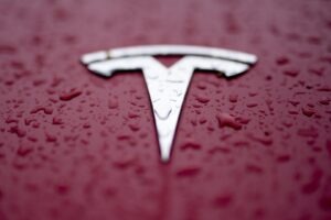 tesla, masina electrica, masini electrice, vehicule, EV, fabrica, sua, elon musk