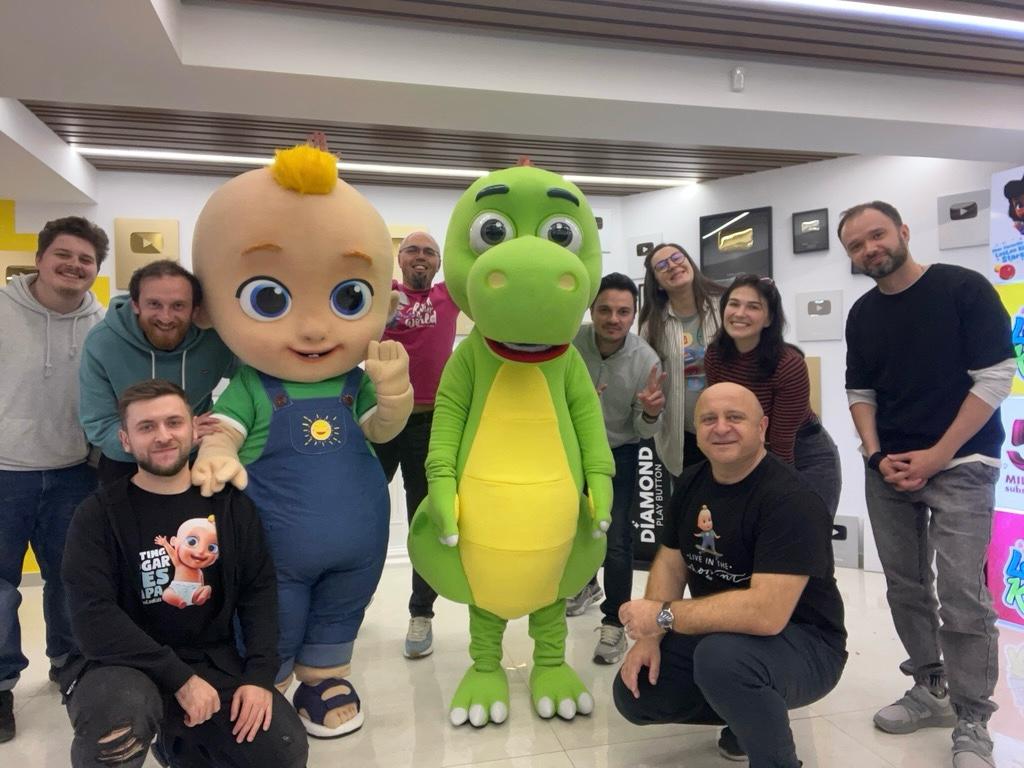 Cristina și Alexandru Badan TraLaLa LooLoo Kids