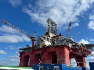 Platforma-Mighty-marea neagra petrom transocean 4