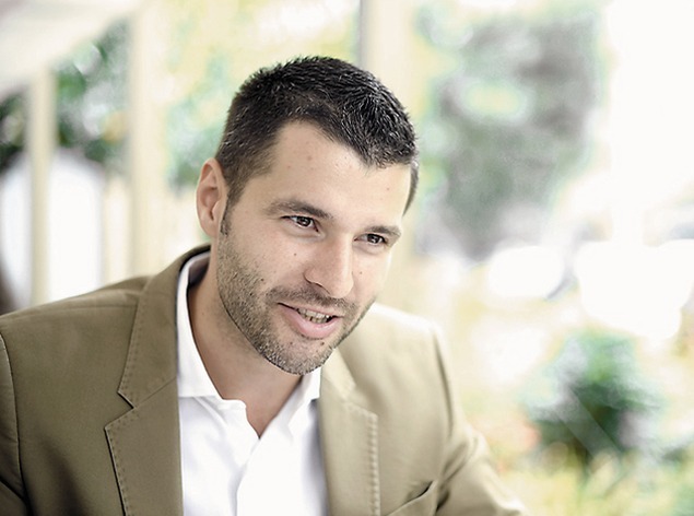 Radu Tănase Calif HORA
