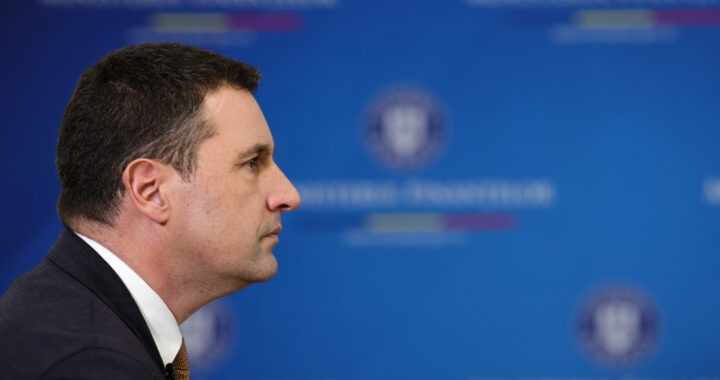 Tanczos Barna, ministrul Finanțelor