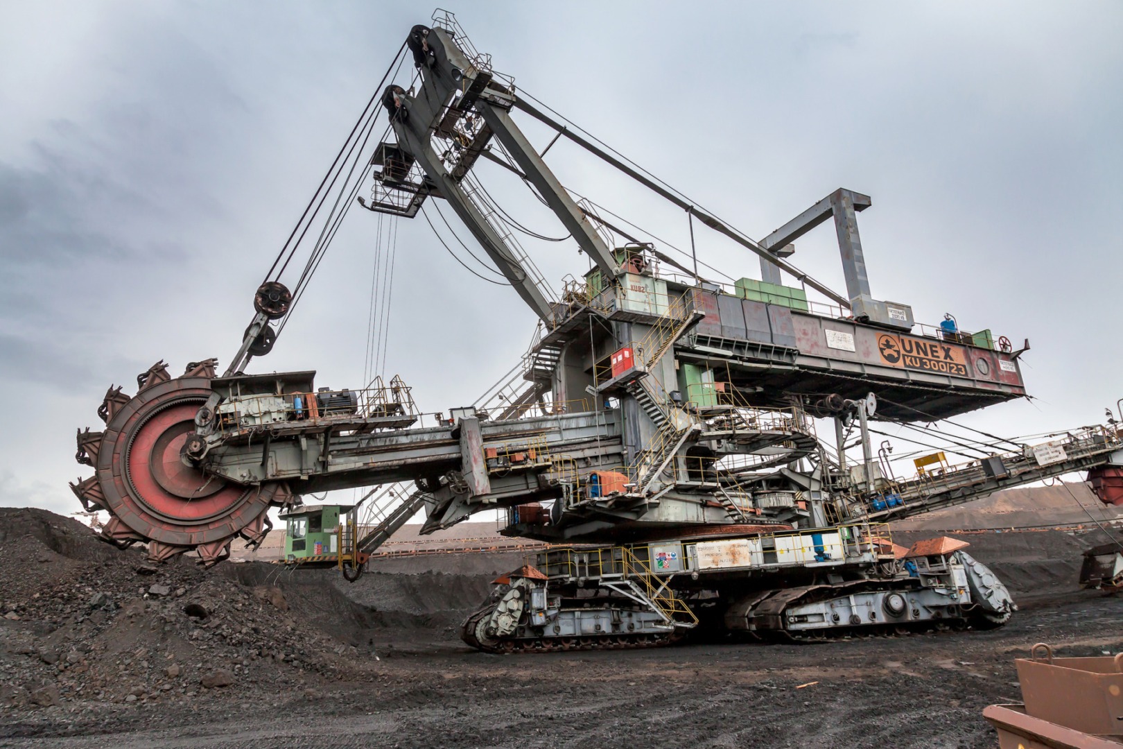 excavator-urias-ucraina
