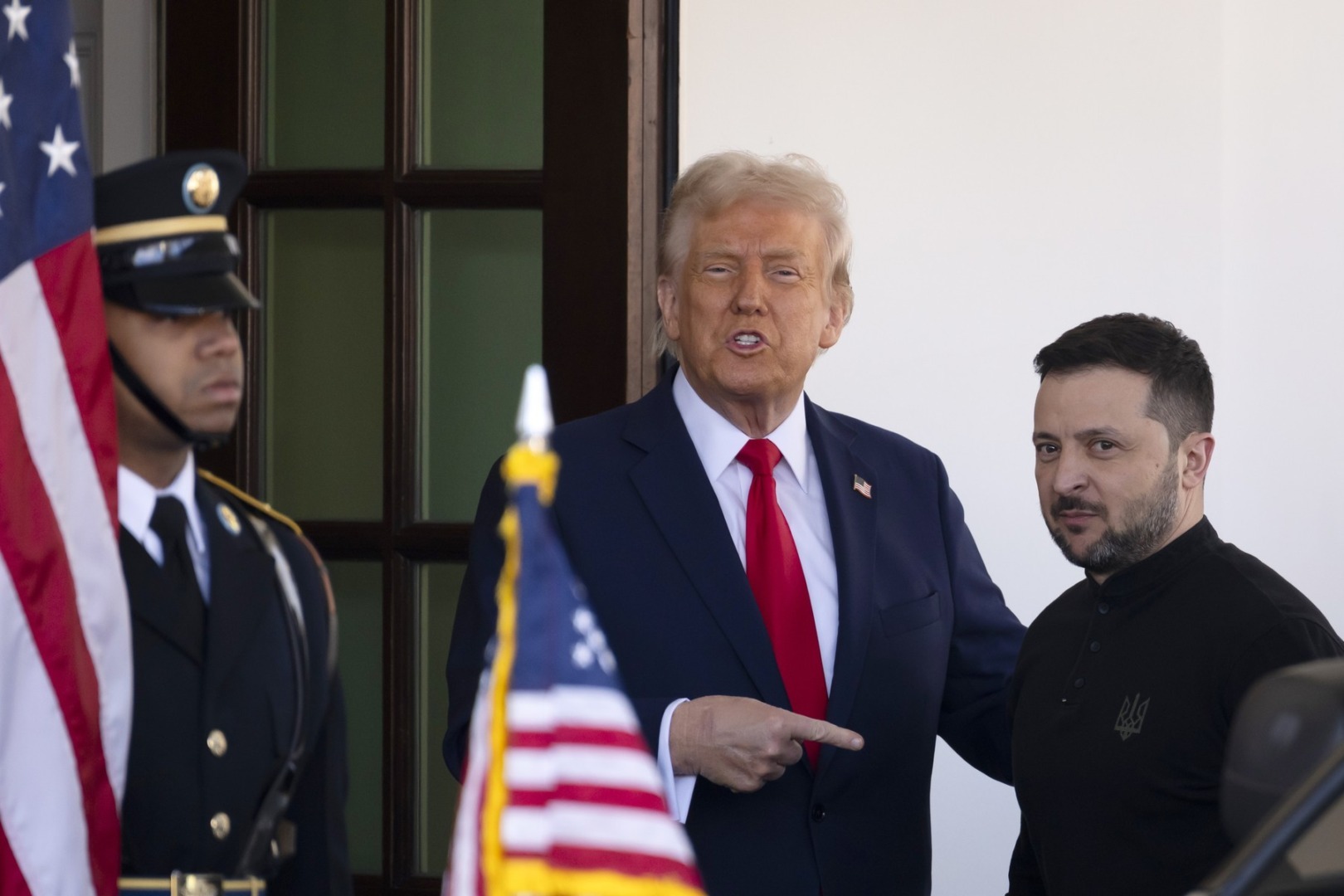 donald Trump si volodimir Zelenski la casa alba