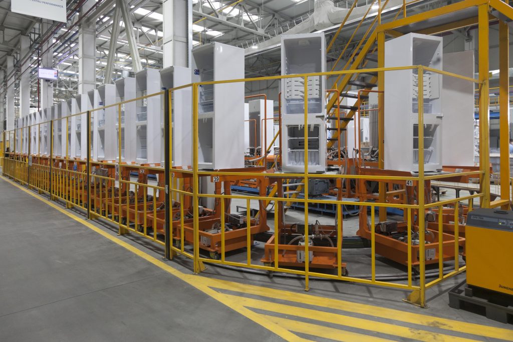 Beko-fabrica-Gaesti-frigidere-Arctic