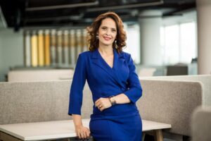 Mara Cristea, Unicredit