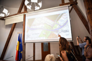 dezbatere de la centura sud a municipiului Sibiu imagine din COnsiliul Judetean Sibiu