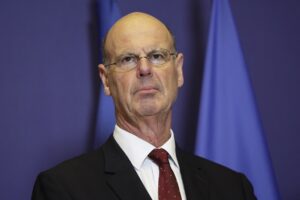 Eric Lombard